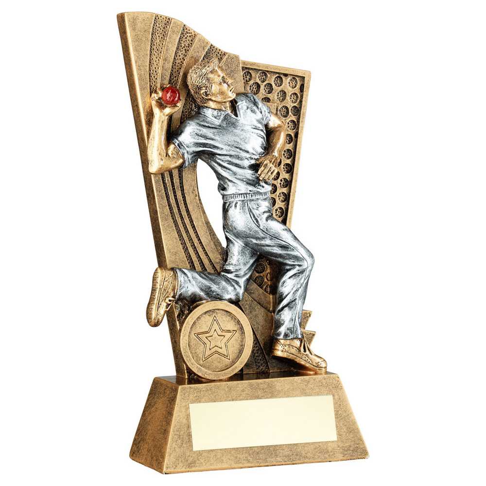 BRZ/PEW/RED MALE CRICKET BOWLER ON BACKDROP WITH PLATE (1in CENTRE) - 6in